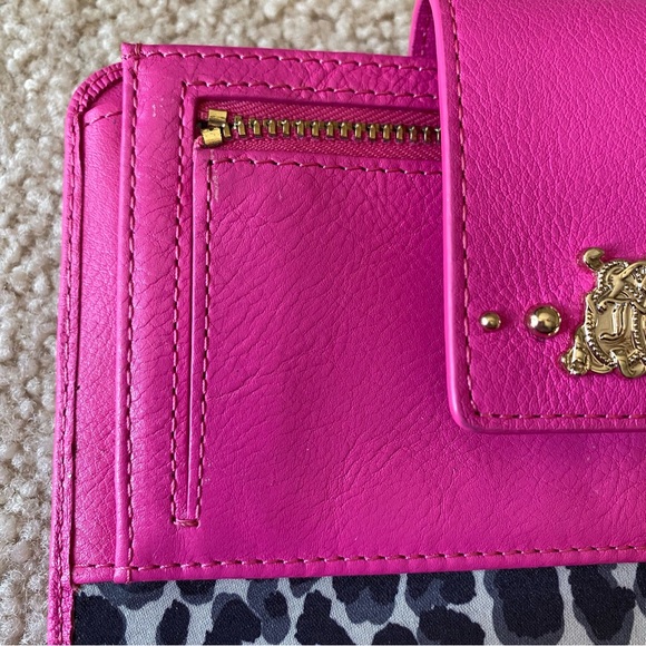 Juicy Couture Hot Pink Wallet - Picture 11 of 15